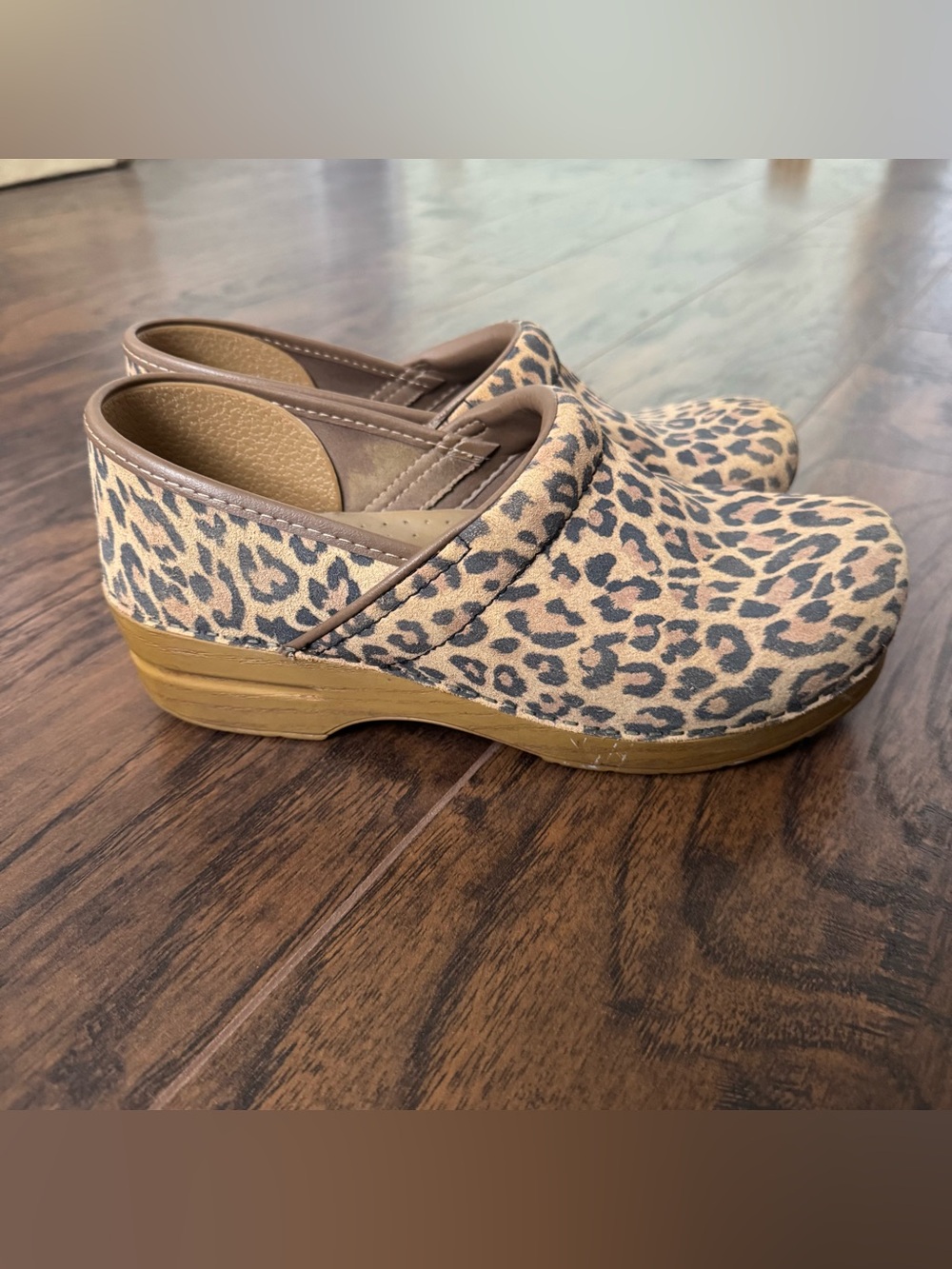 Dansko Professional Tan and Black Leopard Print Suede Clogs Size 41